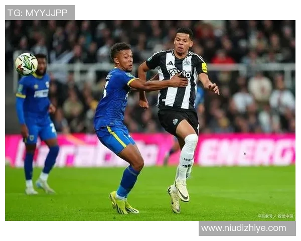 横滨水手与新泻天鹅的激烈对决展现足球魅力与团队精神